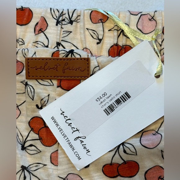 NWT Velvet Fawn Tulip Hem Cherry Short size 3T 🍒 - Picture 8 of 11